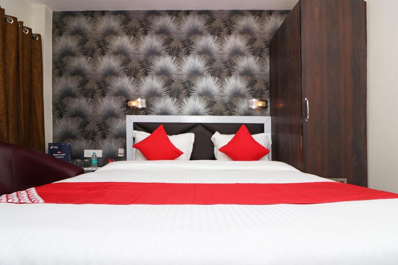 Oyo Hotel Prerna Raipur  Bagian luar foto