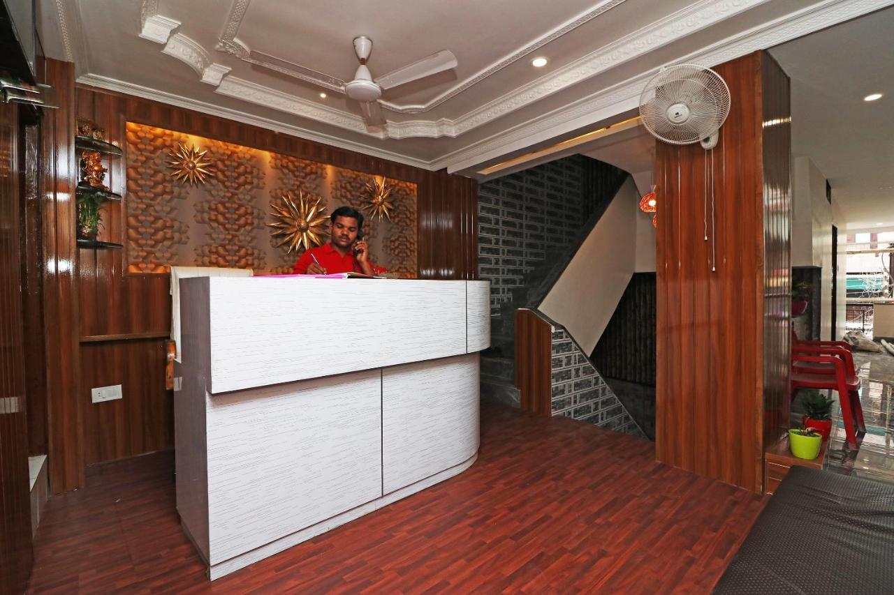 Oyo Hotel Prerna Raipur  Bagian luar foto