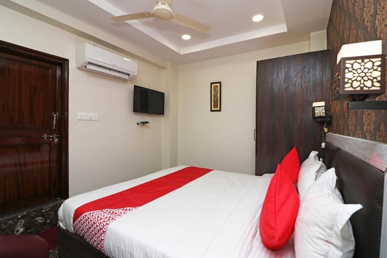 Oyo Hotel Prerna Raipur  Bagian luar foto